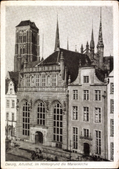 Postcard Gdańsk Danzig, Artus Court, St. Mary's Church in the background, architecture