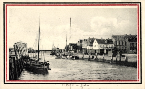 Ak Husum in Nordfriesland, Hafen von  Boote, Gebäude am Ufer