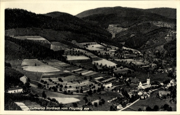 Ak Nordrach im Schwarzwald Baden, Luftkurort  Ansicht vom Flugzeug, grüne Hügel, Felder