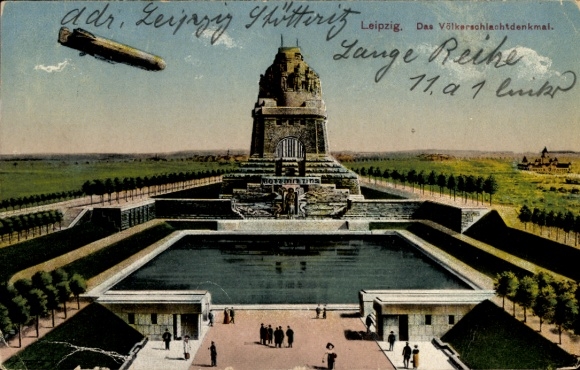 Ak Leipzig, Völkerschlachtdenkmal, Zeppelin