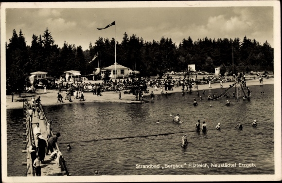 Ak Neustädtel Schneeberg im Erzgebirge, Strandbad Bergsee Filzteich, Rutsche, See