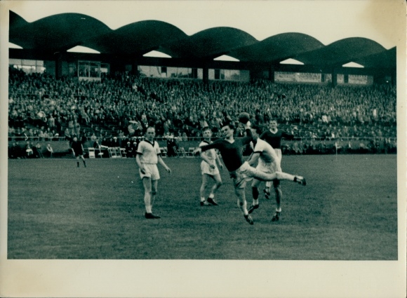 Photo Hanover in Lower Saxony, handball, FRG versus GDR, April 28, 1957, DHB