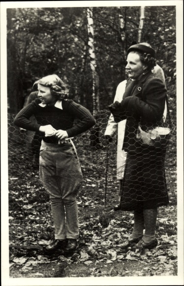 PC Juliana of the Netherlands, Princess Beatrix of the Netherlands, Haarle 1949