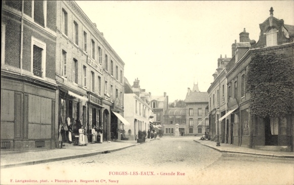 Ak Forges les Eaux Seine Maritime, Grande Rue