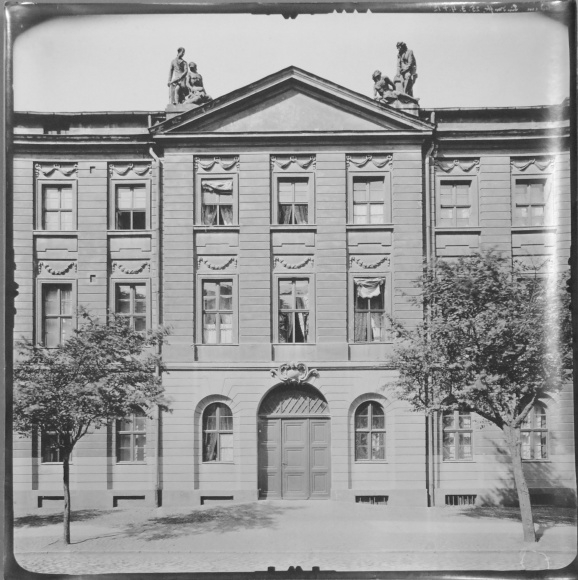 Photo Potsdam, 1912, Albrecht Meydenbauer, Lindenstrasse 25, facade, central section, photogrammetry