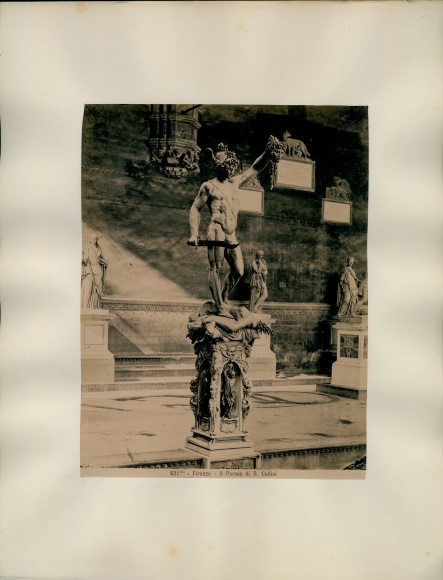 foto rond 1880, Firenze Florence Toscana, Perseus door Benvenuto Cellini, Loggia dei Lanzi