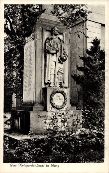 Ak Burg Spreewald, uitzicht op het oorlogsmonument, De oude god leeft nog steeds