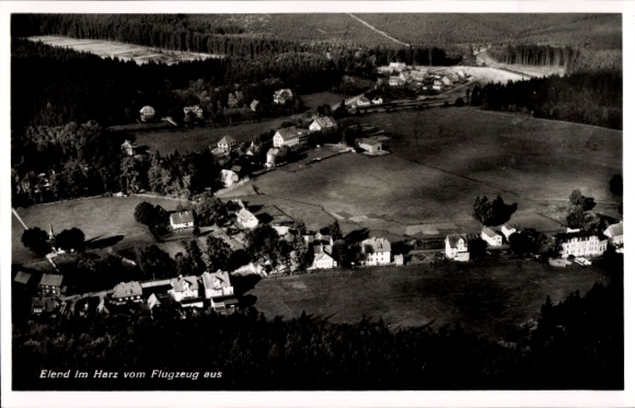 Ak Elend Oberharz am Brocken, Luftaufnahme von  Harz, Häuser, Wälder, weitläufige Landschaft