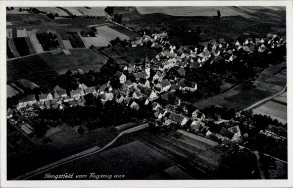 Ak Hengstfeld Wallhausen in Württemberg, Luftaufnahme von  ländliche Umgebung, viele Häuser