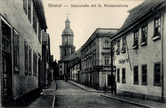 Ak Ohrdruf in Thüringen, Schulstraße, St. Michaeliskirche