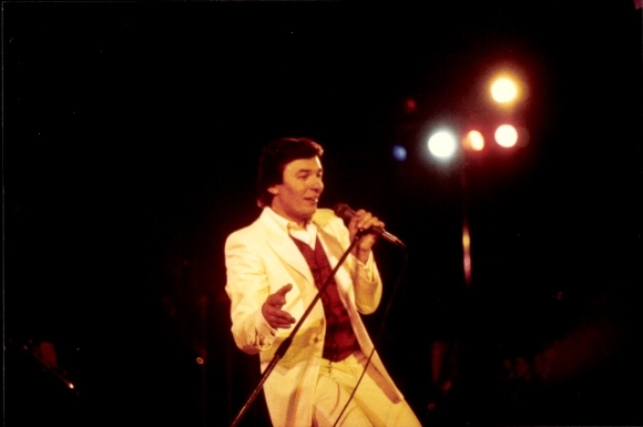 Photo singer Karel Gott on stage
