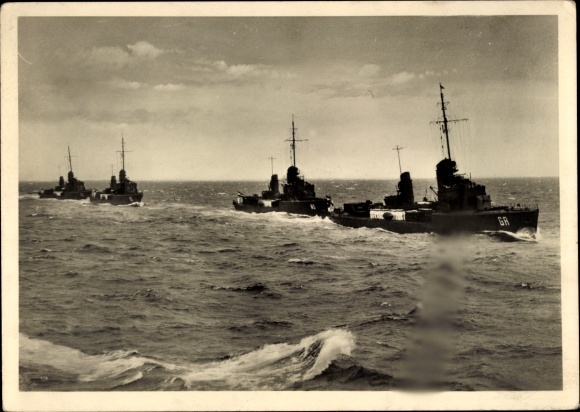 Ak Deutsche Kriegsschiffe, Torpedoboote in voller Fahrt, Kriegsmarine