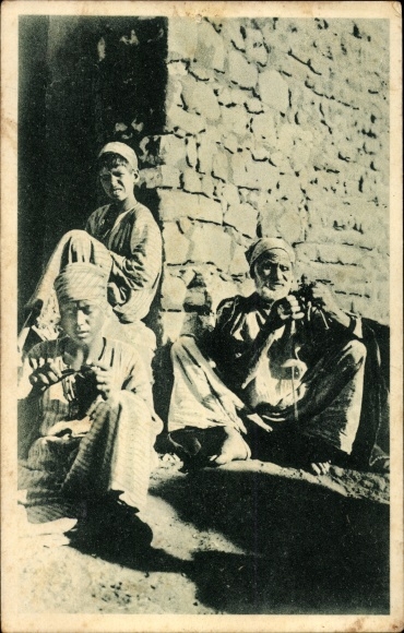 KP Egypt, Les troisages, Autour d'un vieux fileur habile