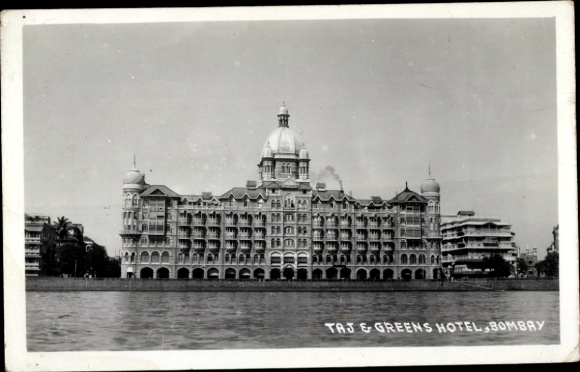 Ak Mumbai Bombay Indien, Taj & Greens Hotel  , Schwarz-Weiß, Wasseransicht