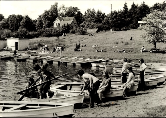 Postcard Neukloster in Mecklenburg, Bootsanlegestelle