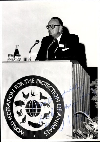 Autograph Dr. HJ Weichert, Portrait, President, World Federation for the Protection of Animals