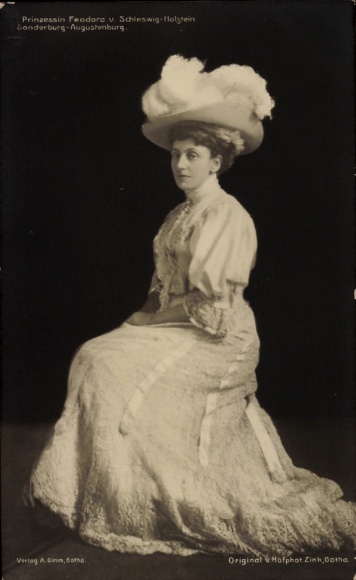 Ak Prinzessin Feodora von Schleswig-Holstein-Sonderburg-Augustenburg, Portrait, Hut