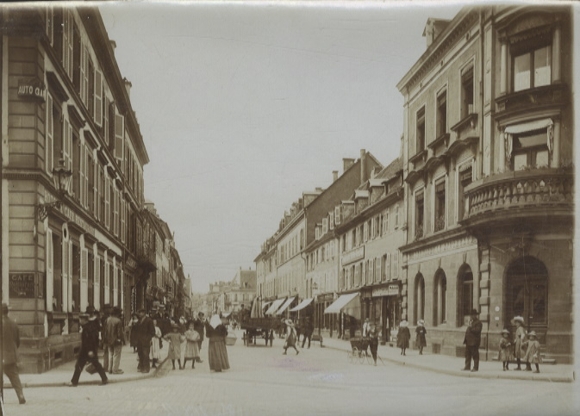Original photo France, Lorraine, Saargemünd (Sarreguemines), Kreuzstraße, around 1900