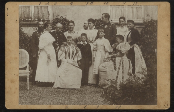 Cabinet Foto u.a. Otto z. Schaumburg-Lippe, Bathildis z. Waldeck-Pyrmont, Prinz v. Albany