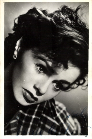 Photo actress Vera Molnar, portrait, autograph
