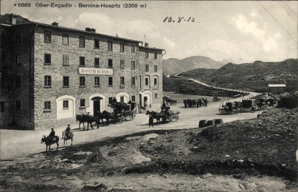 Postcard Poschiavo Canton of Graubünden, Bernina Hospice, carriages, Engadin