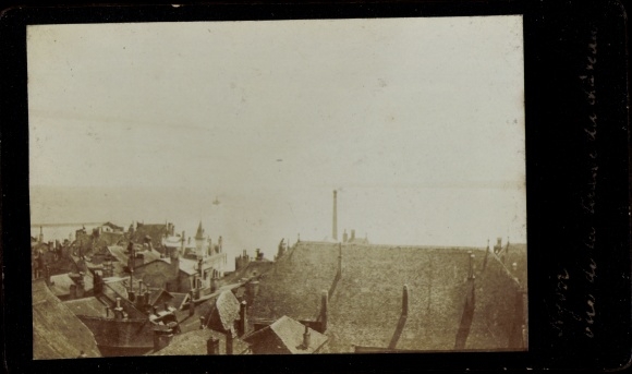 Photo Nyon Kt. Vaud Switzerland, view over the city rooftops