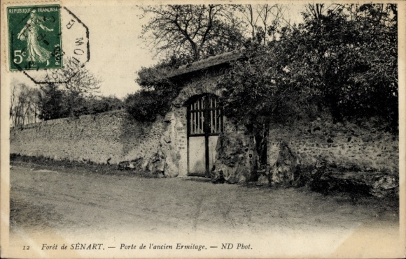 Ak Forêt de Sénart Essonne, Schloss, Tor, Wald, Tür, Natur