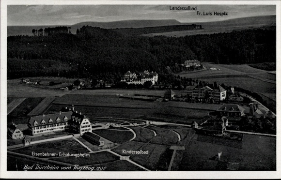 Ak Bad Dürrheim im Schwarzwald, Luftaufnahme, Eisenbahner-Erholungsheim, Kindersolbad, Landessolb