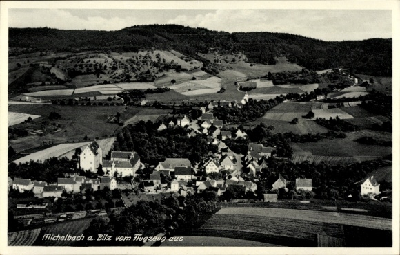 Ak Michelbach an der Bilz Württemberg, Luftaufnahme, ländliche Landschaft, Teilansicht des Dorfes