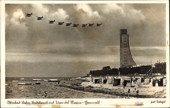 Ak Ostseebad Laboe, strand met zeemonument, watervliegtuigen