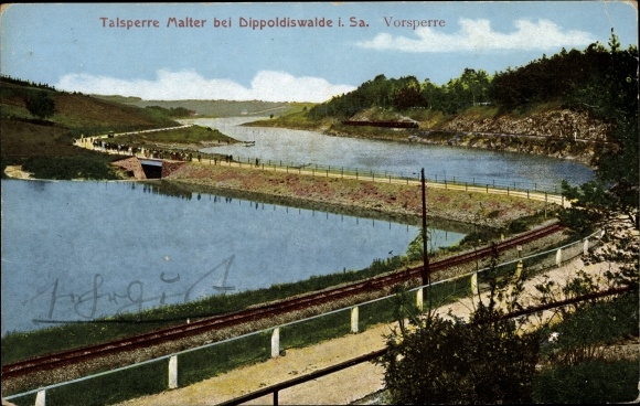Postcard Malter Dippoldiswalde in the Eastern Ore Mountains, dam, pre-dam, walkers, railroad tracks