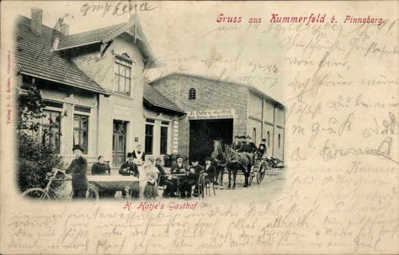 KP Kummerfeld w Szlezwiku Holsztynie, zajazd, bryczka, rowerzyści