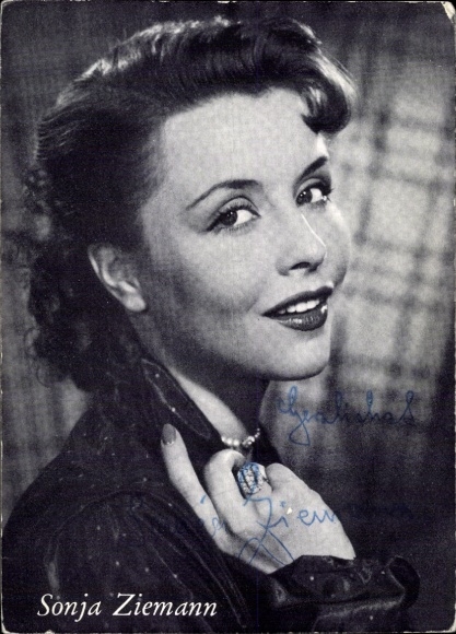 Postcard actress Sonja Ziemann, portrait, autograph