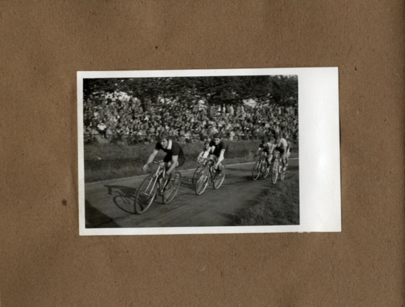 Photo album cycling races, sports, Berlin 1944