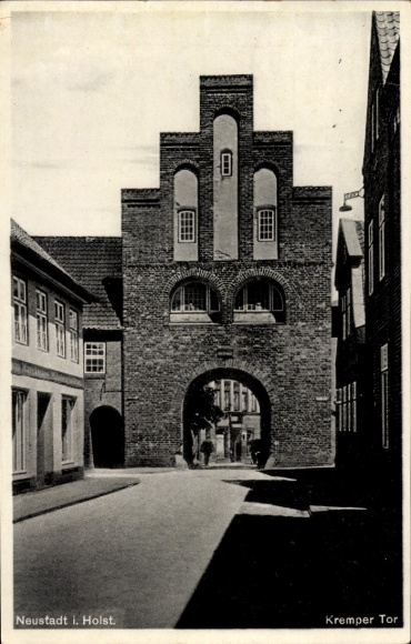 Postcard Neustadt in Holstein, Kremper Tor