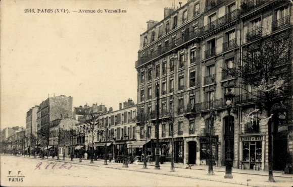Ak Paris XVI Passy, Avenue de Versailles, straatbeeld, gebouwen, bomen,