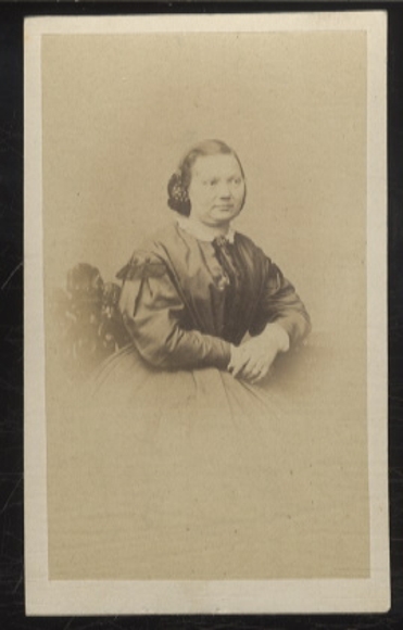 CdV portrait Princess Pauline of Schaumburg-Lippe