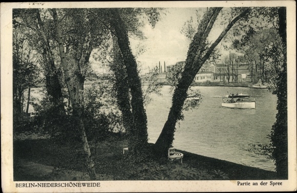 PC Berlin Treptow Niederschoeneweide, lot on the Spree