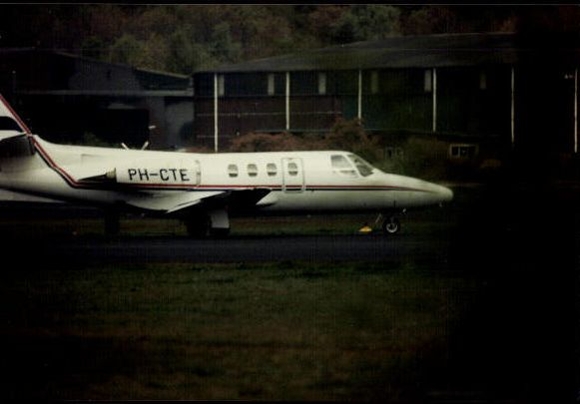 Set von 100 Fotos Flugzeuge und  Hubschrauber