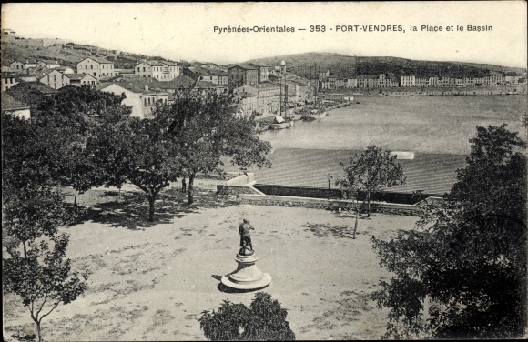 Postcard Port Vendres Pyrenees Orientales, The Square and the Basin