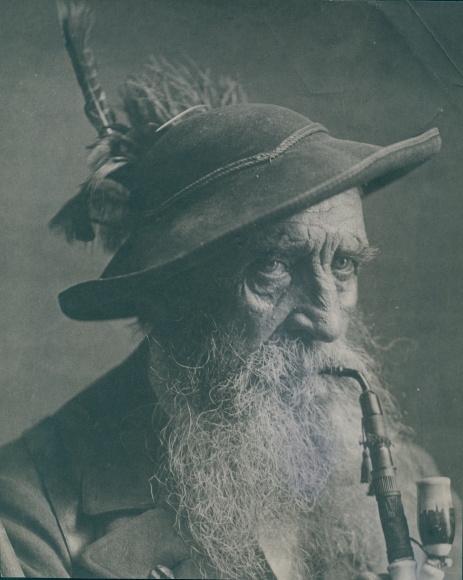 Photo Tyrol, around 1900, old farmer smoking a pipe