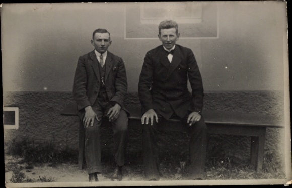 Photo Postcard Geißmannsdorf Bischofswerda in Saxony, two young men, Paul Protz, Bruno Katzer