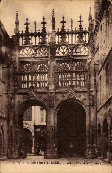 Postcard Rouen Seine-Maritime, Cathedral, Porte Cour des Libraires