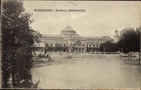 Ak Wiesbaden in Hessen,  Kurhaus, Rückansicht, Wasser, Bäume