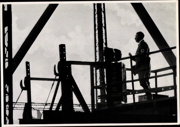Collective picture Adolf Hitler speech to the workforce at Blohm &amp; Voss, collective work no. 15 picture 32