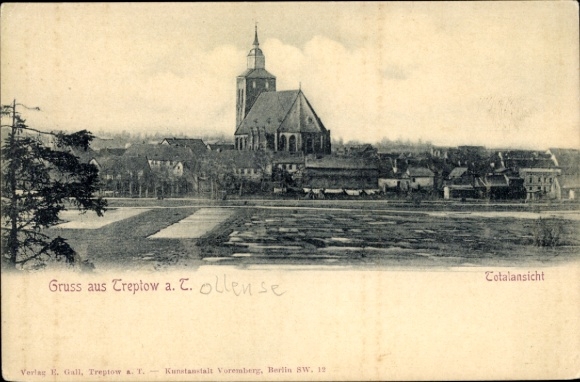 Ak Treptow an der Tollense Altentreptow in West-Pommeren, lang zicht, kerk