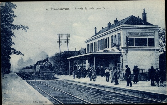 Postcard Franconville Val d Oise, Arrival of the train to Paris