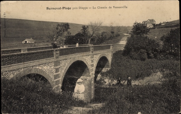 Postcard Berneval le Grand Petit Caux Seine Maritime, Le Chemin de Vassonville