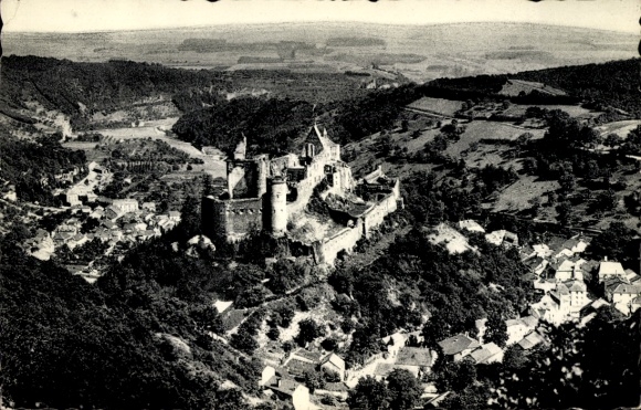 Postcard Vianden Luxembourg, castle, landscape, ruin, impressive view, architecture