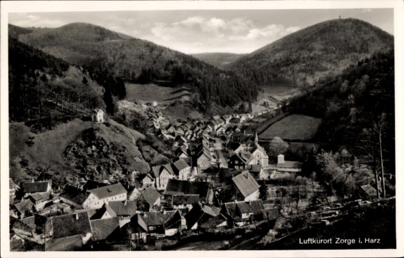 KP Zorge Walkenried w górach Harz, widok na wieś, wzgórze, kościół, las, zabytkowe budynki